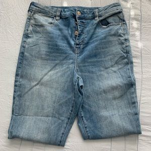 LIKE NEW American Eagle Curvy Hi-Rise Jeggings